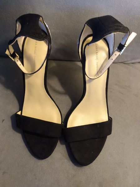 Zara 2025 basic heels