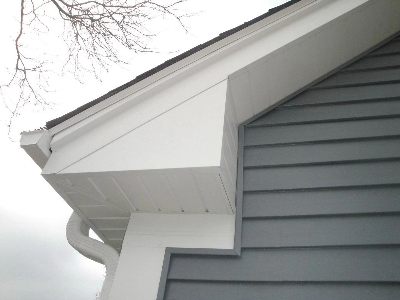 Soffit and fascia replacement in Hampton, Newport News, Yorktown and Poquoson.