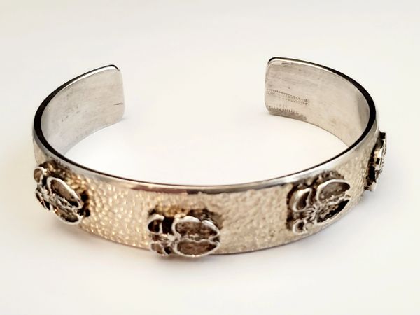 925 Sterling Silver Cuff Bracelet/Solid Sterling Hoof Prints. 8.