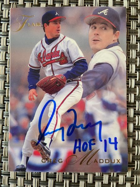 Greg Maddux Autographed 1989 Fleer For The Record Card #5