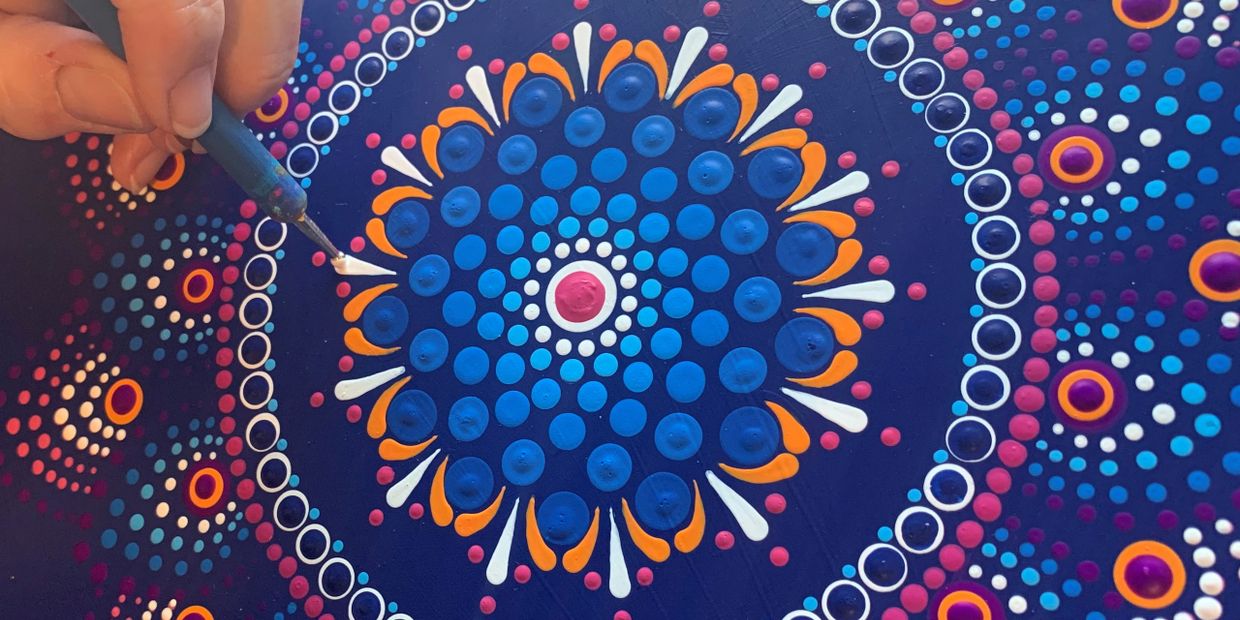 Dot mandala - dot painting