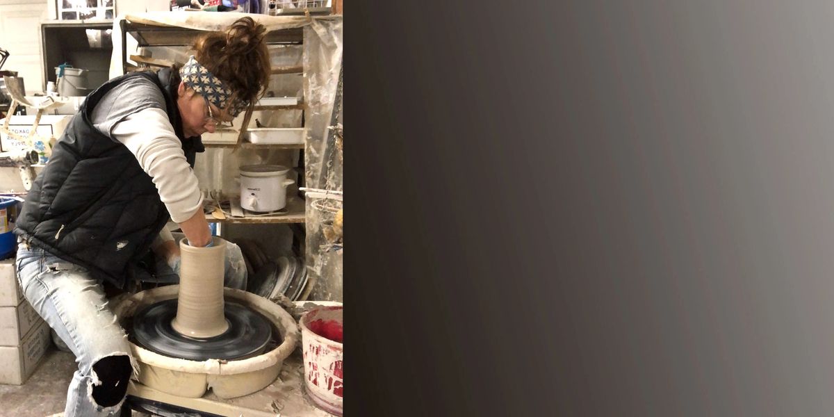 Dakota Bones Ltd - Custom Horse Hair Pottery and Paintings