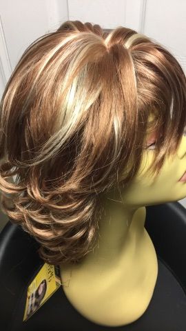 Anya Strawberry Blonde With Blonde Highlights Hair Diva By