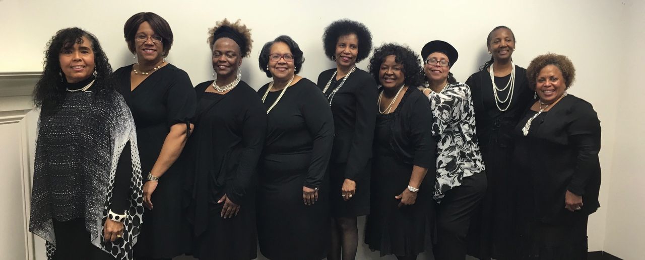 Drama Mama's of WCCP Doin' Dunbar! Sheri 6th from right.