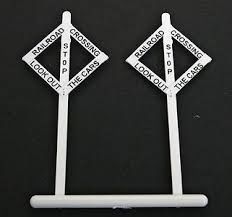Tichy Train Group Diamond Crossing Signs Kit #8179 10 Pieces HO Scale New
