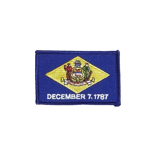 DELAWARE USA STATE SQUARE FLAG IRON ON PATCH CREST BADGE .. SIZE : 2.3" X 3.25" INCHES .. NEW