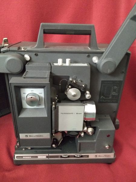 Bell & Howell Model 1574 16mm Movie Projector ('Like New' with new Worm Gear and Belts)