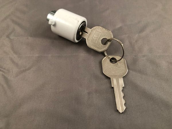 Screen Door Round Keylock