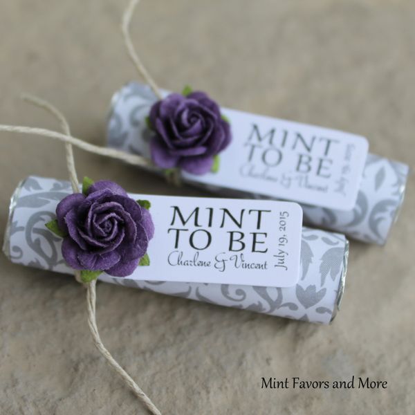 burlap wedding favor with mint rose