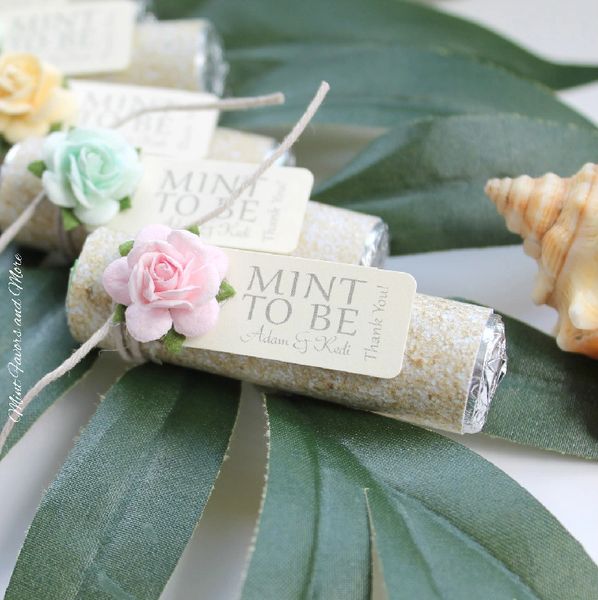 burlap wedding favor with mint rose