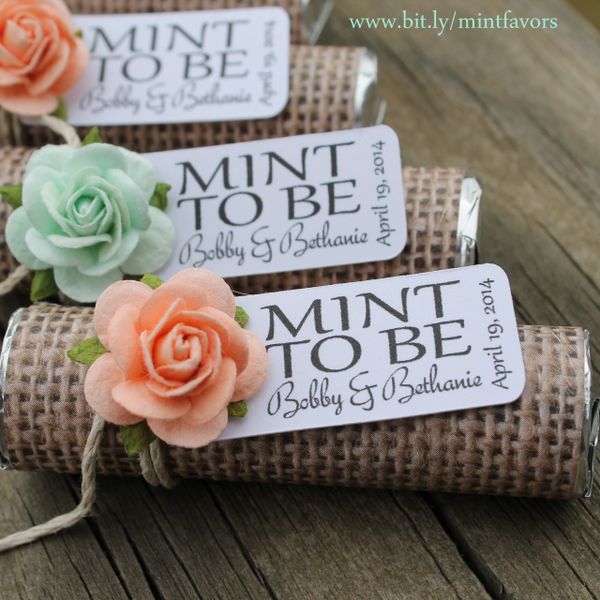 burlap wedding favor with mint rose