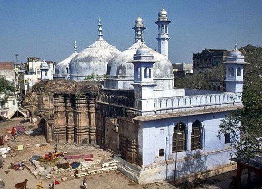 Heart-wrenching image of Mosque built on Hindu holy place of Kashi Viswanath Temple Heart-wrenching image of Mosque built on Hindu holy place of Kashi Viswanath Temple