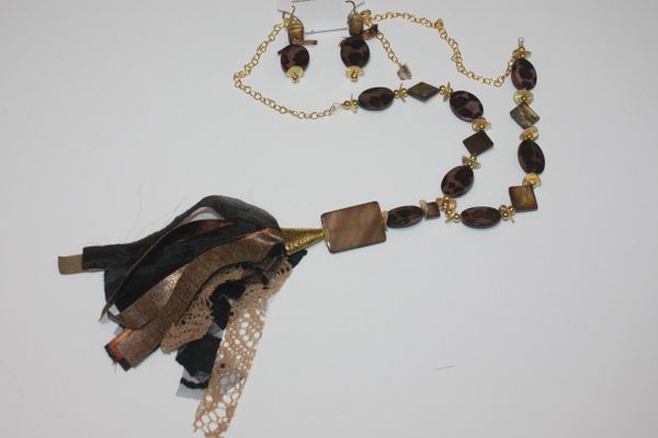 Black & Brown Shell and Gold Bead Necklace with Matching Earrings