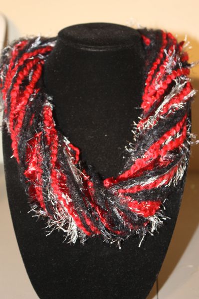 Black/Red/Gray Yarn Necklace Scarf