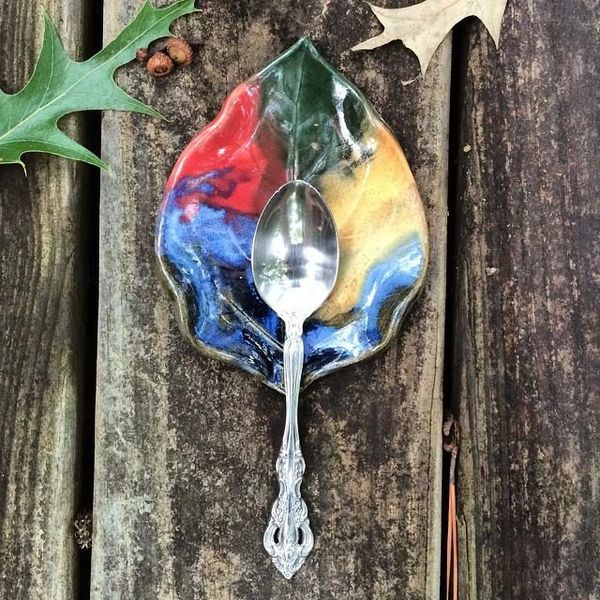 Spoon Rest Hydrangea Leaf JRb Pottery
