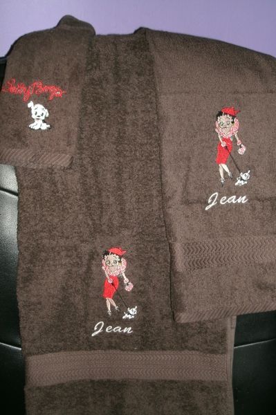 Personalized Betty Boop walking dog 3 piece bath Towel Set