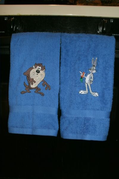 Taz & Bugs Kitchen Towels Hand Towels 2 piece set