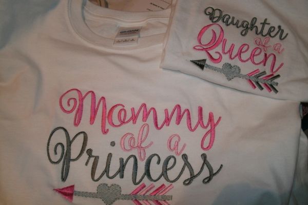 Mommy of a Princess & Daughter of a Queen Family Shirt