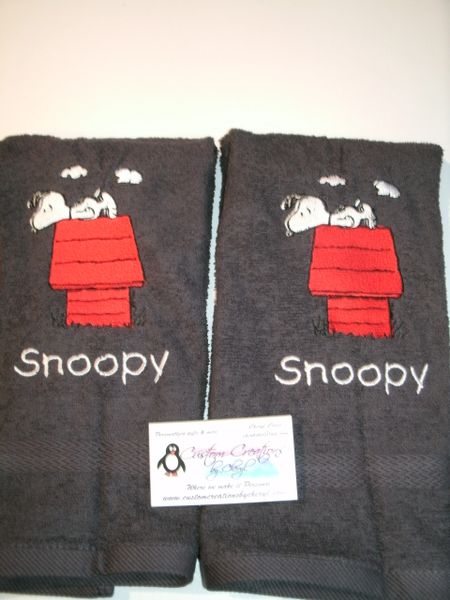 Snoopy Doghouse Towels Hand Towels 2 piece set