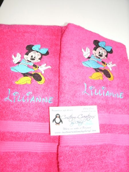 Minnie Dancing Kitchen Towels Hand Towels 2 piece set