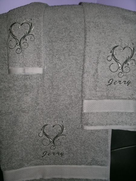 Heart Swirl Personalized Towel Set Wedding or Anniversary