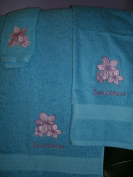 Hibicus Flower Personalized Towel Set