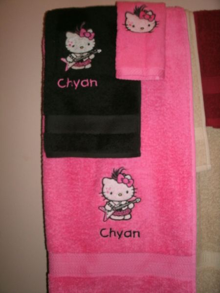 Kitty Rocker Personalized Towel Set