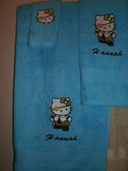 Kitty Heart Patch Personalized Towel Set