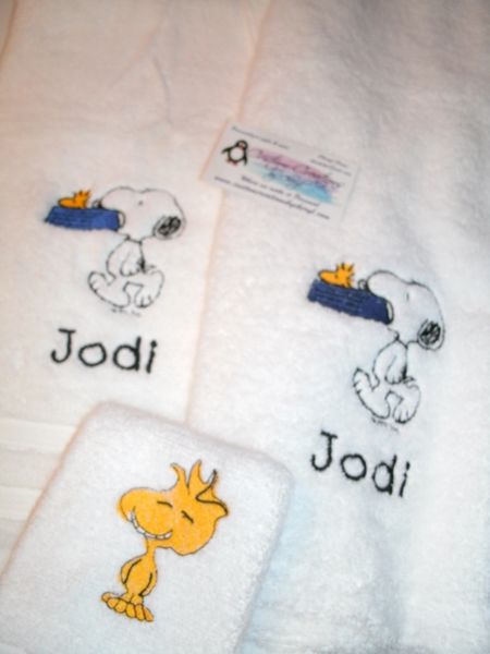 Snoopy Dog bowl Personalized 3 Piece Bath Towel Set