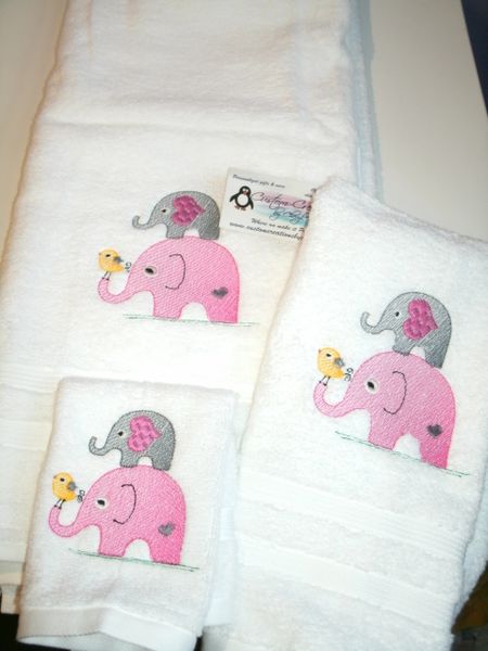 Jungle Elephants Stacked Personalized 3 PieceTowel Set