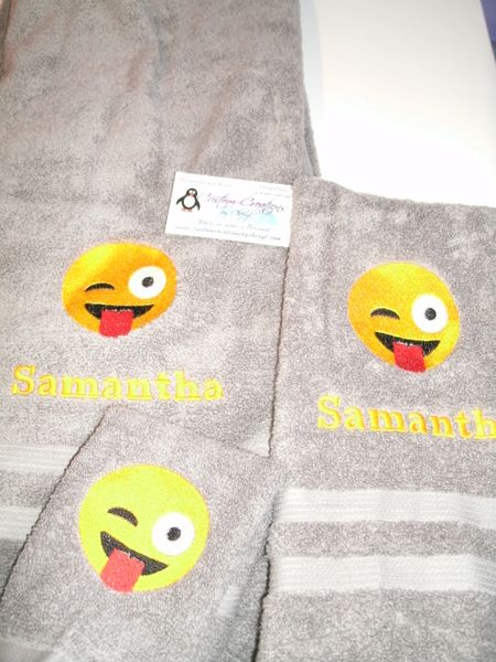 Emoji Winking Personalized Towel Set