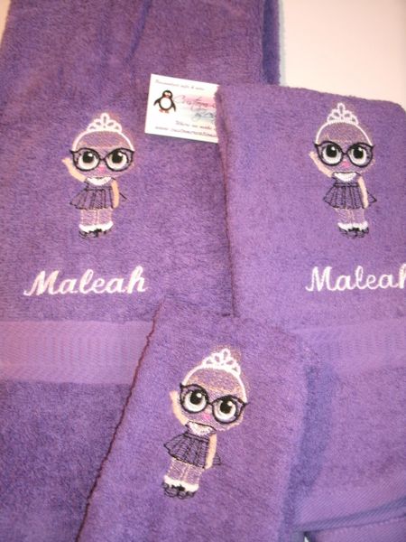 LOL Aubrey sketch Personalized Towel Set