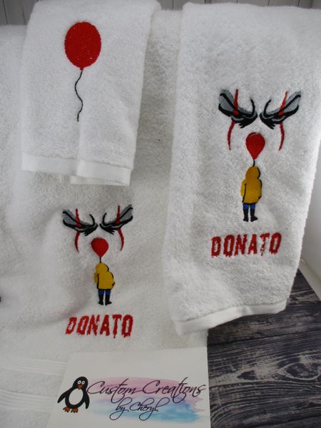 Pennywise IT Raincoat Horror Clown You'll Float Too Personalized 3 Piece Bath Towel Set