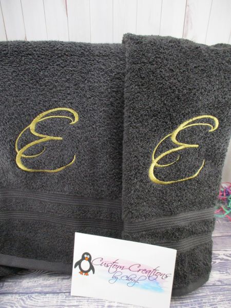 Monogram Elegant Swirl Calligraphy Letter Kitchen Towels Hand Towels 2 piece set