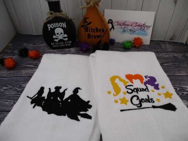 2 HALLOWEEN WITCH'S BREW KITCHEN TOWELS BLACK WHITE GOLD SPELL ON YOU  SKULLS