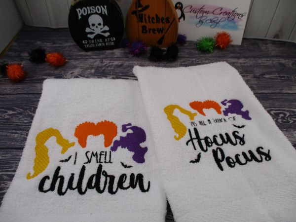 Hocus Pocus & I smell Children Personalized Kitchen Towels Hand Towels 2 piece set