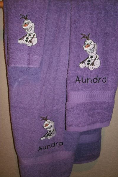 Frozen Snowman Olaf Sitting Personalized Towel Set