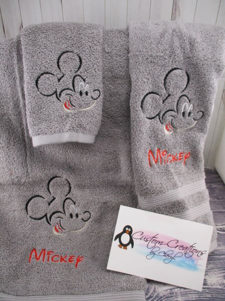 Mickey Face Sketch Personalized Towel Set