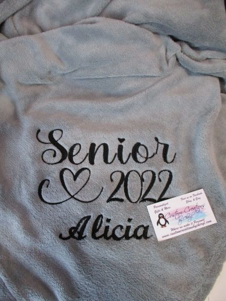 Senior 2023 Heart Personalized Mink Throw 50 x 60 Blanket Graduation Gift