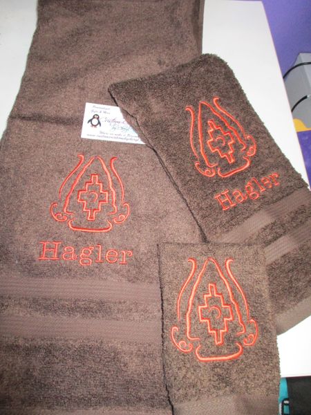 Arrowhead Sketch Personalized 3 piece Towel Set