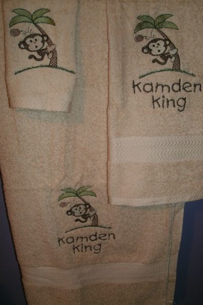 Jungle Monkey in tree Personalized 3 PieceTowel Set