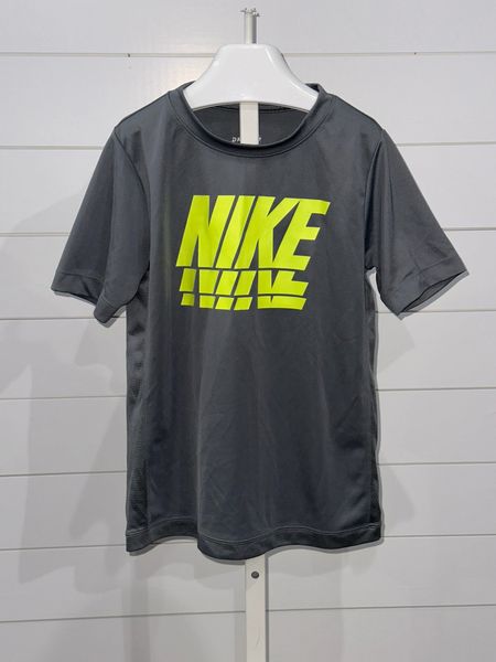 Gray and neon nike hot sale shirt