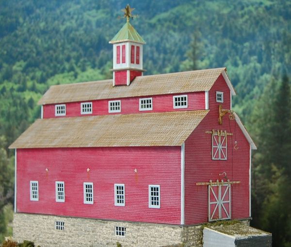 Monitor Barn Ho Scale Craftsman Kit Carolinacraftsmankits