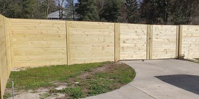 Horizonal Stockade privacy fence