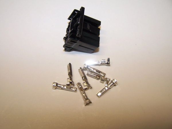 1 Harley 8x Black OEM Amp/Tyco Multi-lock MALE conector+terminals