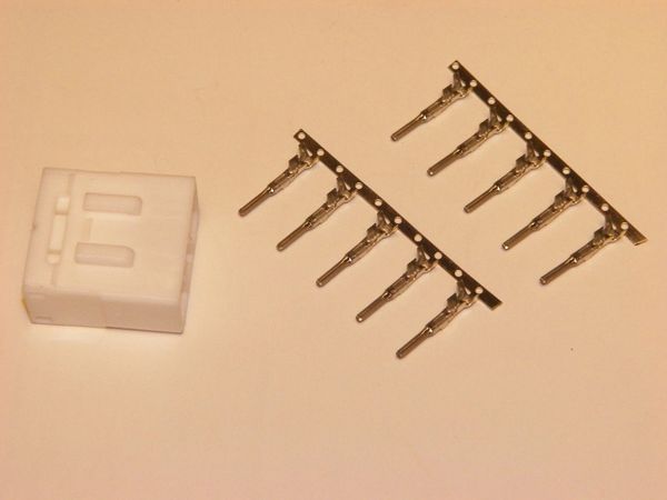 1 Harley 10x White OEM Amp/Tyco Multi-lock FEMALE conector+terminals