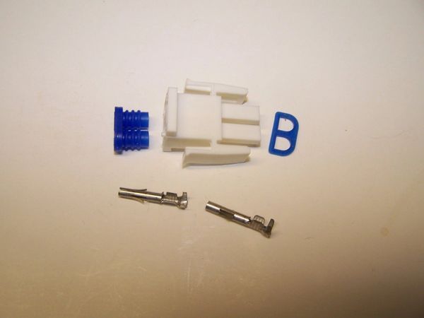 1 White 2X OEM Amp/Tyco Mate-N-Lok MALE Connector