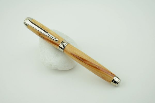 Diplomat fountain pen, non postable, elder wood, rhodium plated