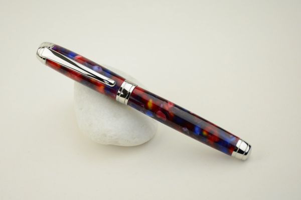 Diplomat non postable fountain pen, red chip, rhodium plated