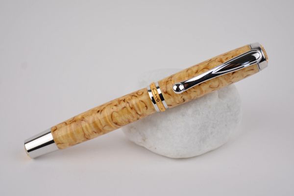 Jr Statesman non postable fountain pen, Karelian burl birch, rhodium and gold plated